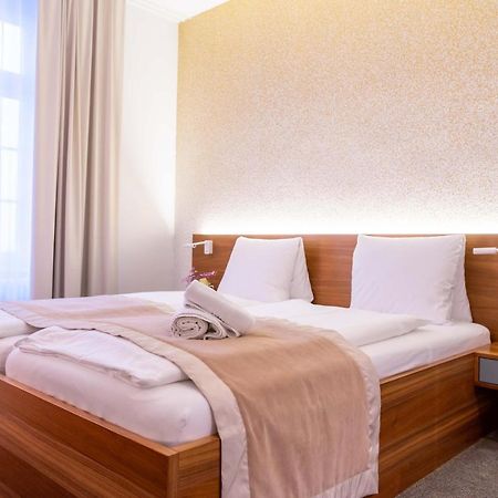Hotel Engel Am Bahnhof Wädenswil エクステリア 写真