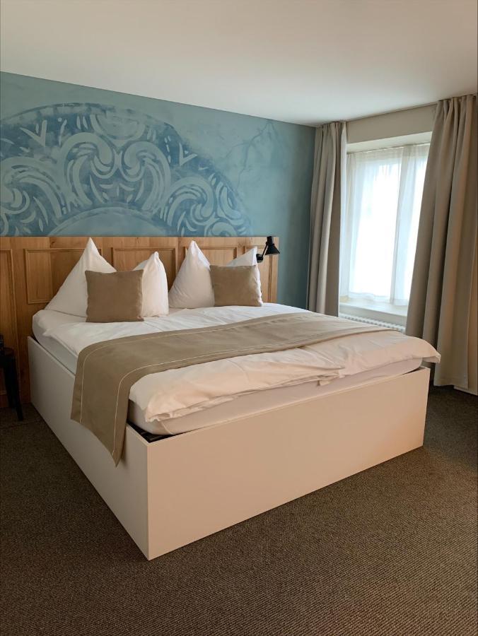 Hotel Engel Am Bahnhof Wädenswil エクステリア 写真