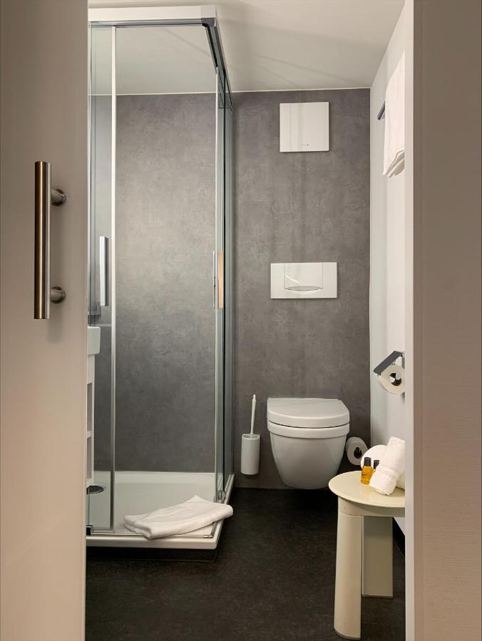 Hotel Engel Am Bahnhof Wädenswil エクステリア 写真